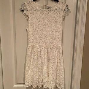 EUC Talula lace dress - size 8